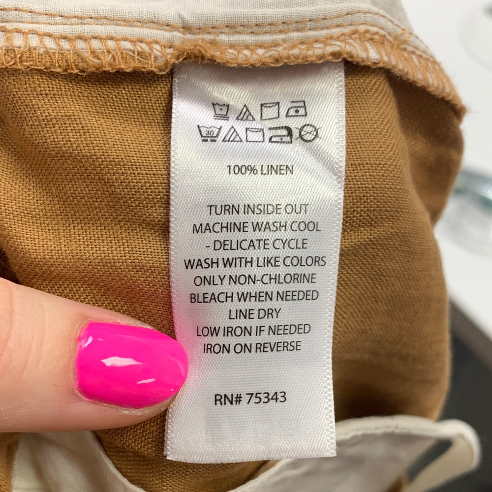 Tahari Women's Drawstring Linen-Blend Shorts in Camel Brown - Picture 5 of 5